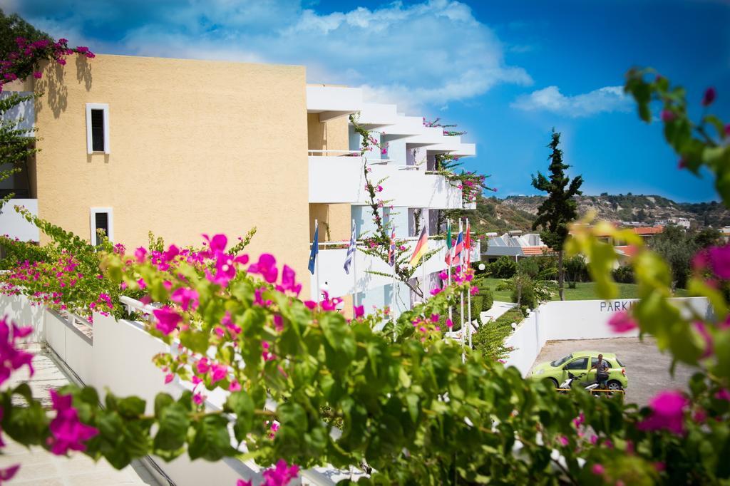 Iris Hotel Afandu Zewnętrze zdjęcie