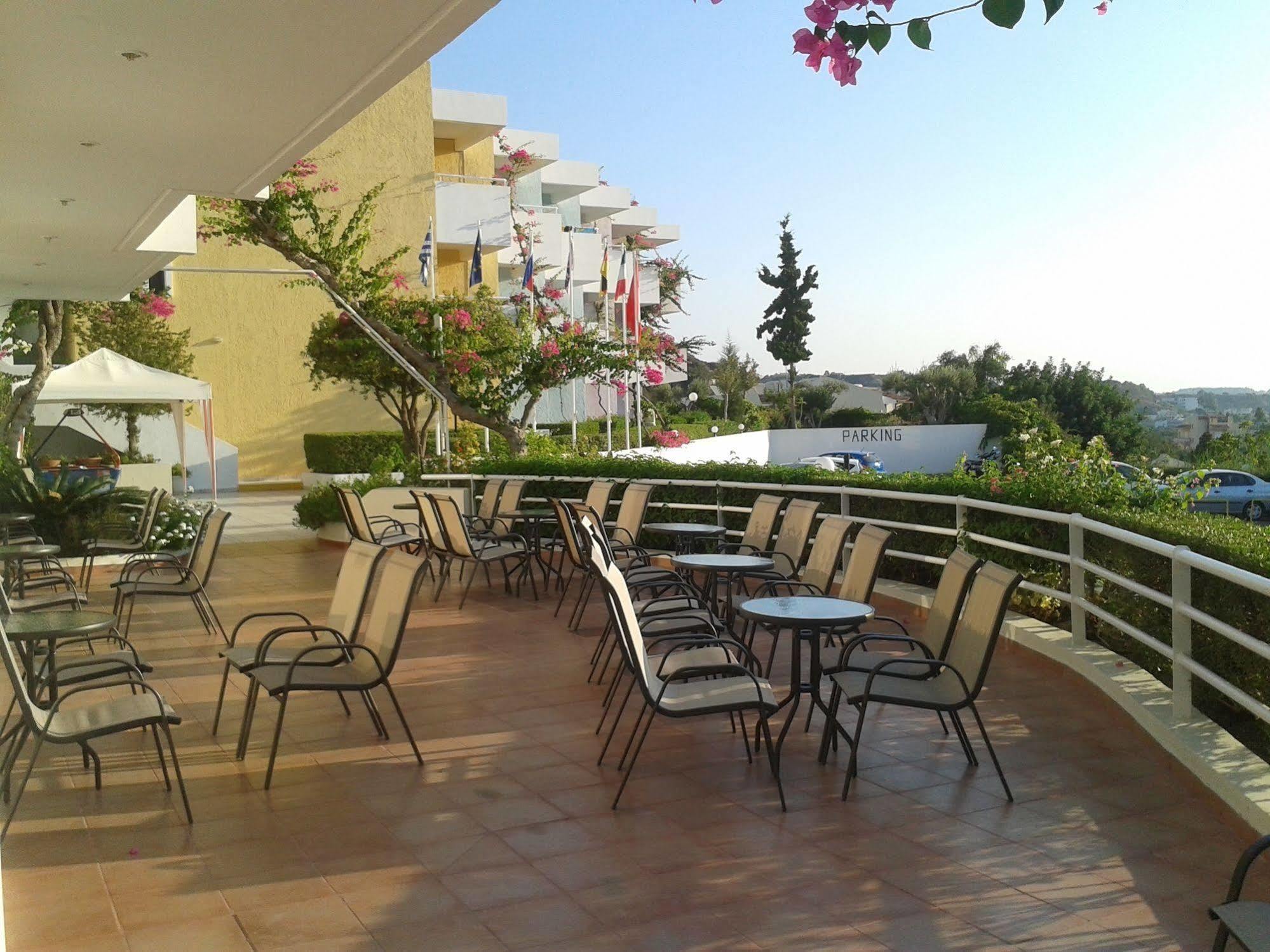 Iris Hotel Afandu Zewnętrze zdjęcie