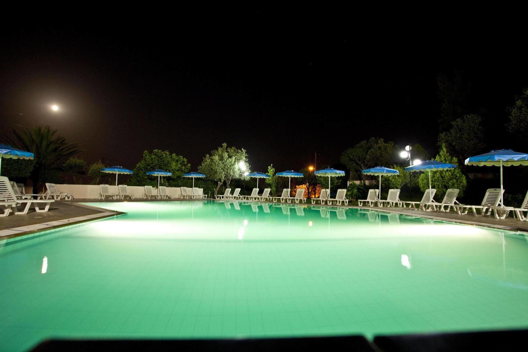 Iris Hotel Afandu Zewnętrze zdjęcie