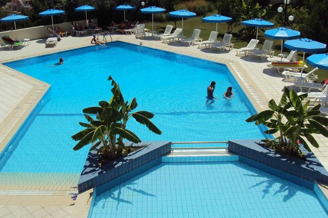Iris Hotel Afandu Zewnętrze zdjęcie